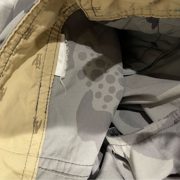 Patagonia Wavefarer Board Shorts Exotic Floral/Feather Grey 28 9” - Picture 3 of 5